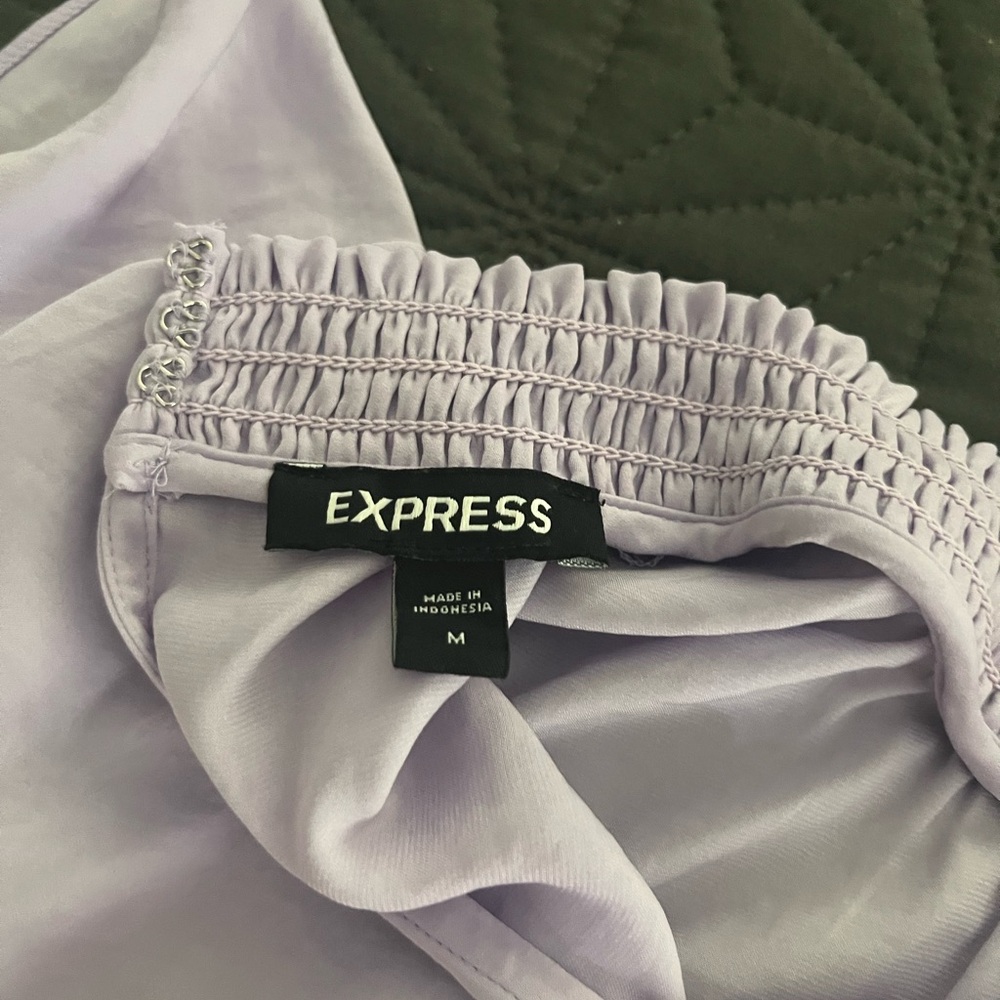 Express - Picture 2 of 3